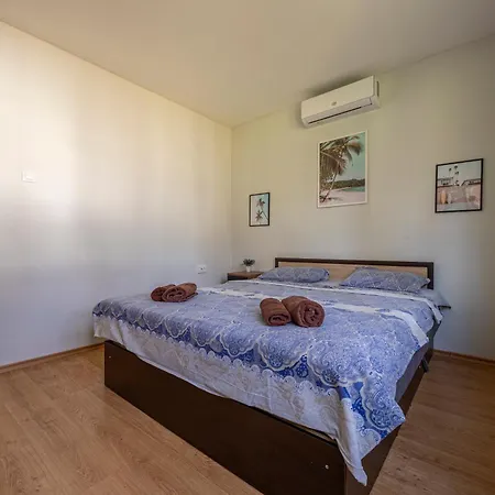 Modern Place 2bdr 1livingroom شقة