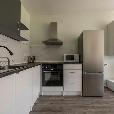 Modern Place 2bdr 1livingroom *