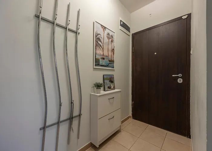 Modern Place 2bdr 1livingroom Apartament