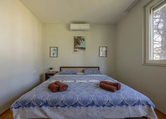 Modern Place 2bdr 1livingroom * Sofia