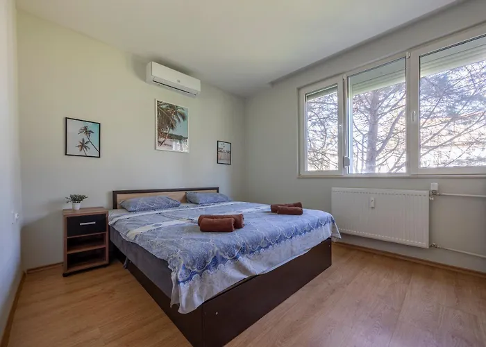 Modern Place 2bdr 1livingroom